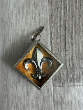 Jewel Kade Fleur-de-Lis Charm